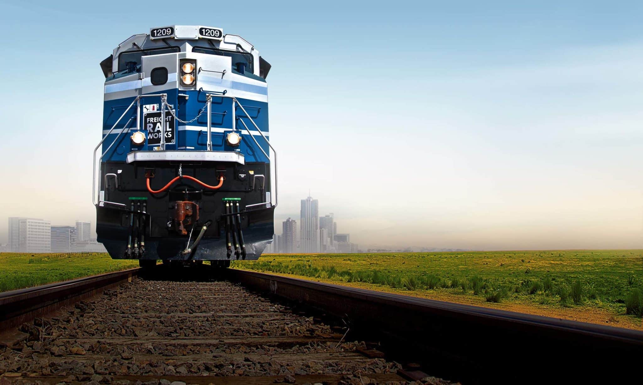All About The Difference Between Passenger and Freight Trains